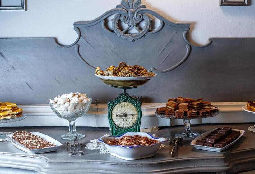 Nomad Hotel & Glamping