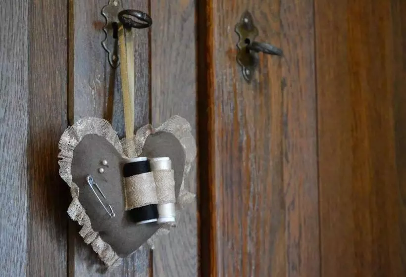 Nomad Hotel & Glamping