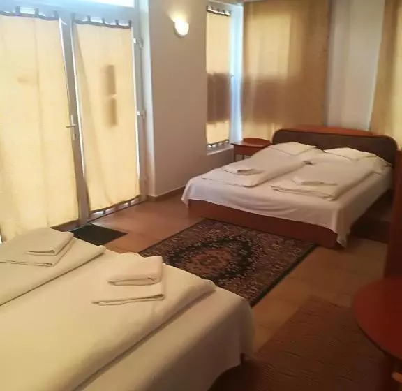 Rózsa Csárda Bungalow & Caravan Park