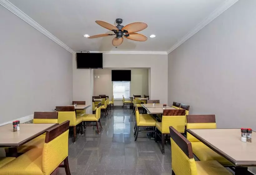 فندق Best Western Seaside Inn