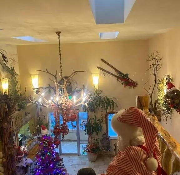 Отель Browns Canyon Inn