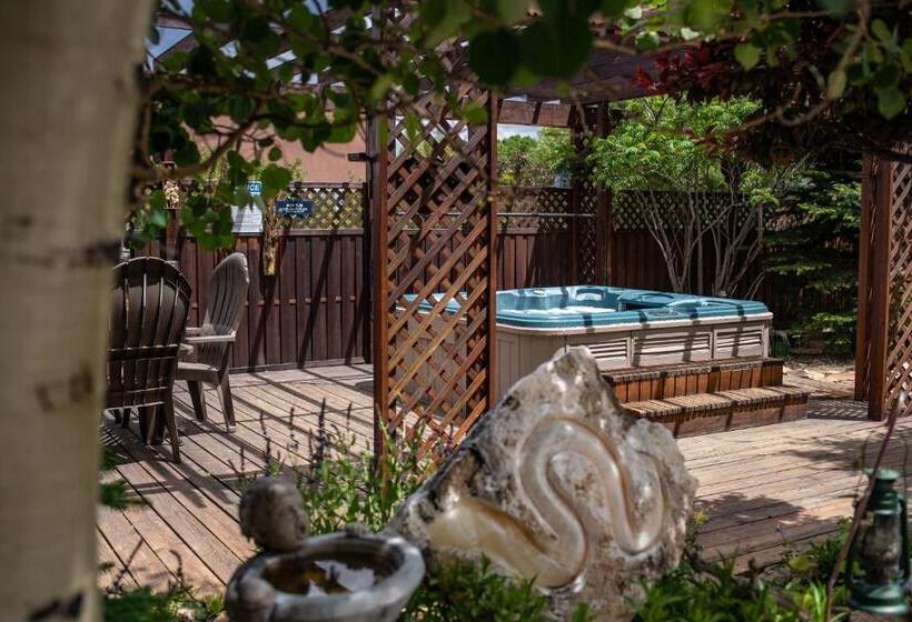 فندق Browns Canyon Inn