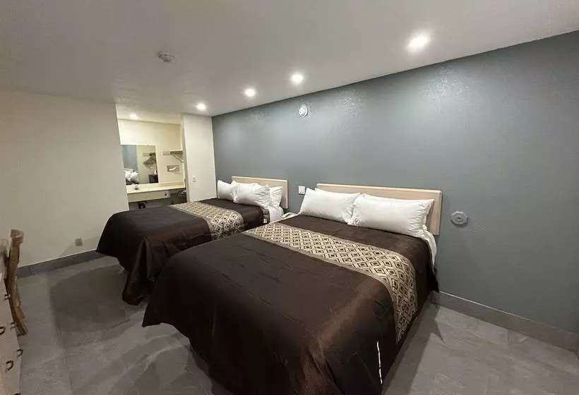 California Inn Hotel And Suites Adelanto Us 395