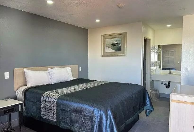 California Inn Hotel And Suites Adelanto Us 395