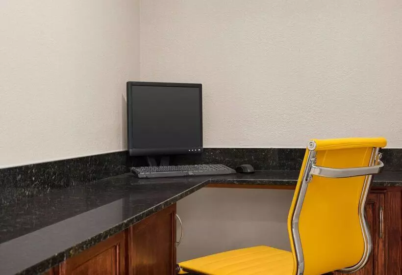 酒店 Days Inn By Wyndham Demopolis