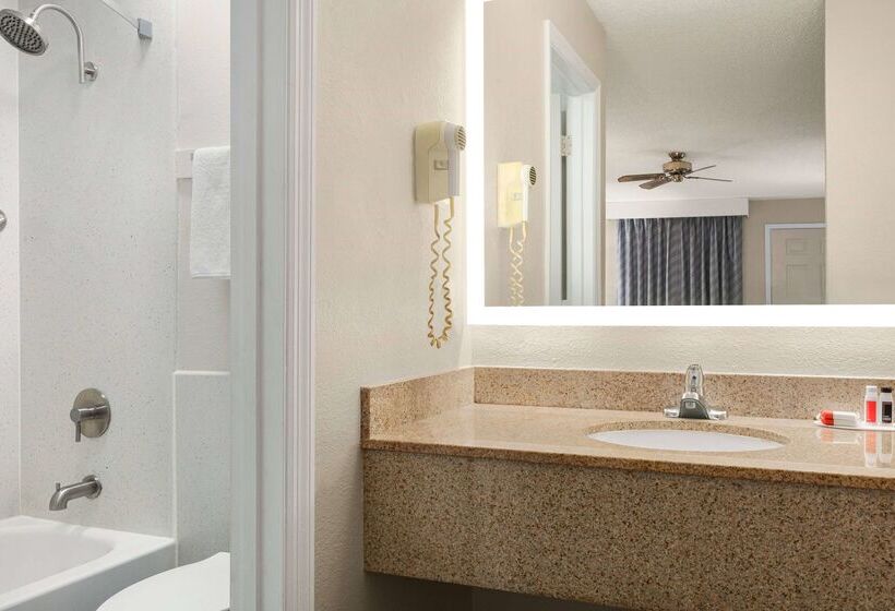 호텔 Days Inn By Wyndham Demopolis