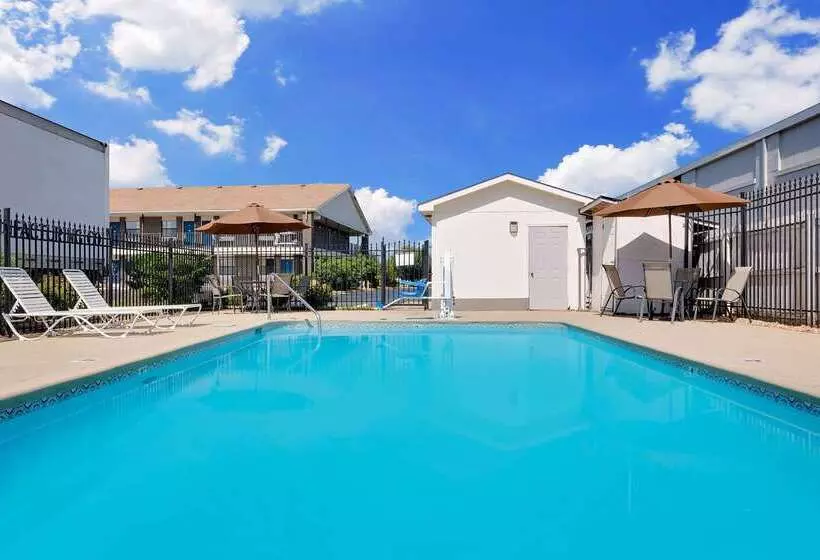 酒店 Days Inn By Wyndham Demopolis