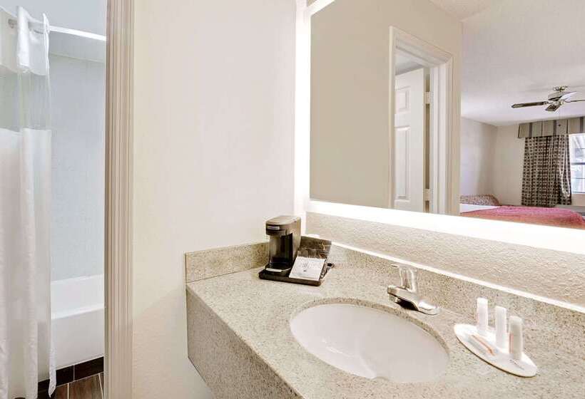 호텔 Days Inn By Wyndham Demopolis