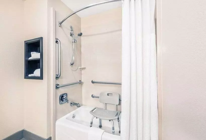 酒店 Days Inn By Wyndham Rayville