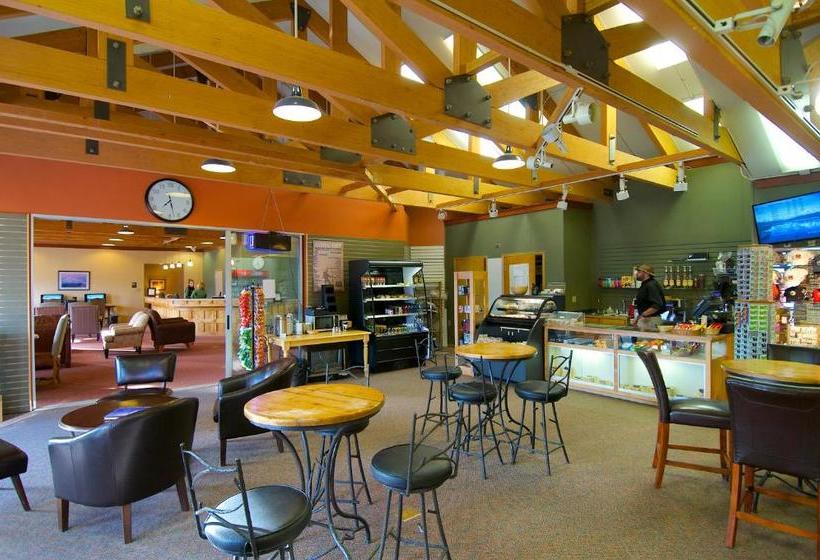 فندق Denali Bluffs