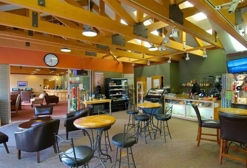 فندق Denali Bluffs