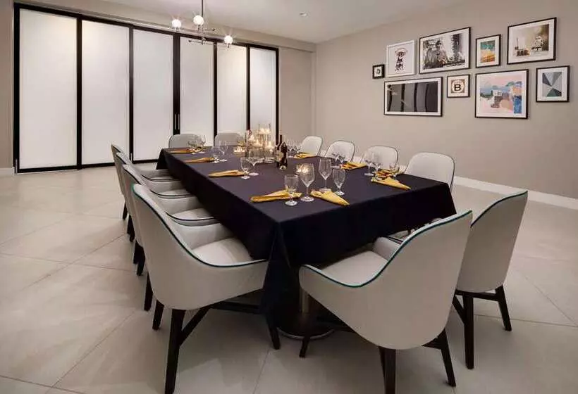 酒店 Embassy Suites By Hilton San Rafael Marin County