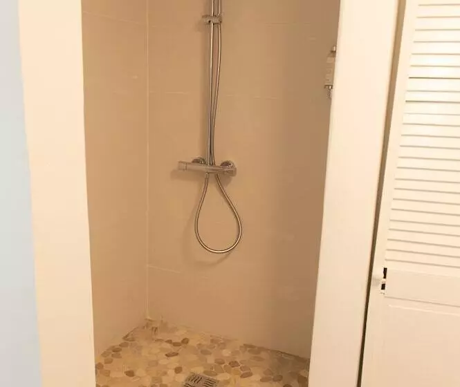 هتل Hôtel Frégate Bleue