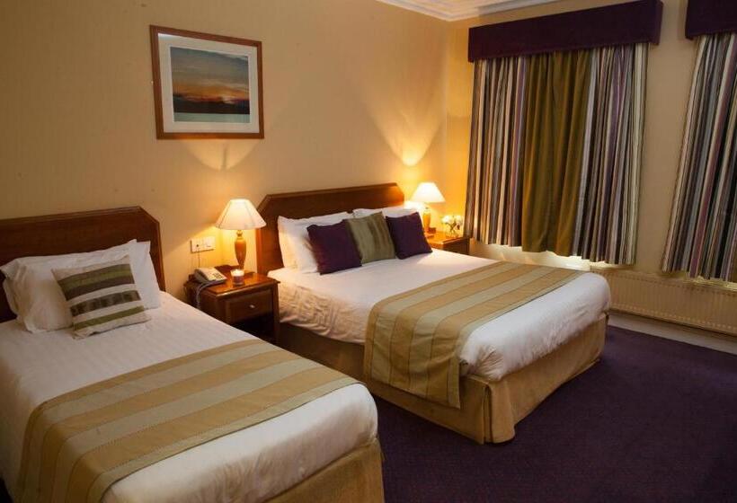 فندق Inishowen Gateway