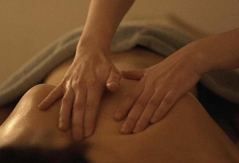 فندق Inishowen Gateway