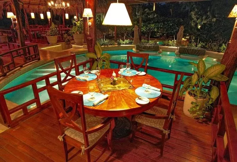 Отель Jardin Del Eden Boutique