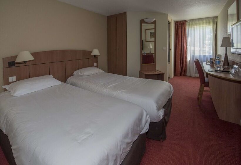 فندق Kyriad Genève St Genis Pouilly