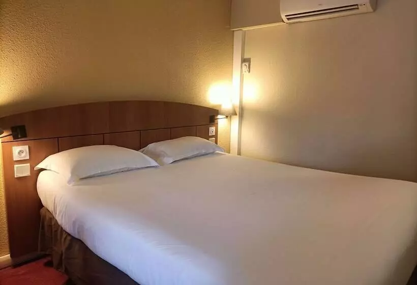 호텔 Kyriad Genève St Genis Pouilly