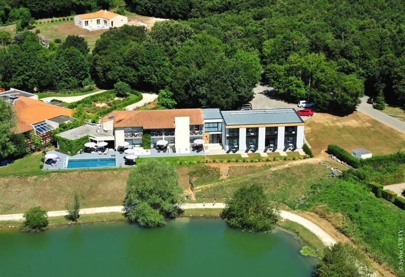 فندق Les Jardins Du Lac