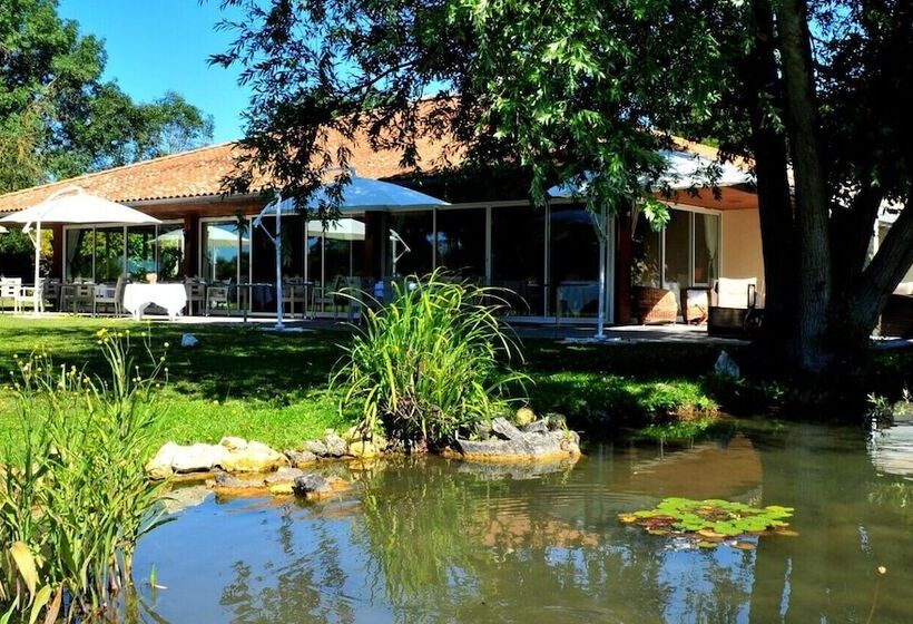 فندق Les Jardins Du Lac