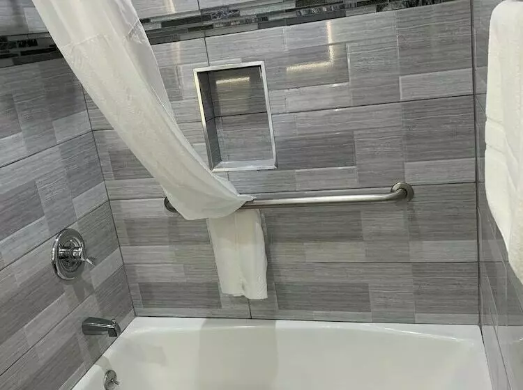 酒店 Mirage Inn And Suites