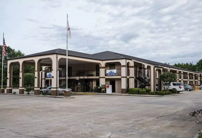 فندق Mockingbird Inn & Suites