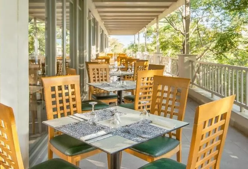 酒店 Porto Bello Beach