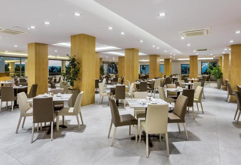 בית מלון כפרי Porto Bello Beach