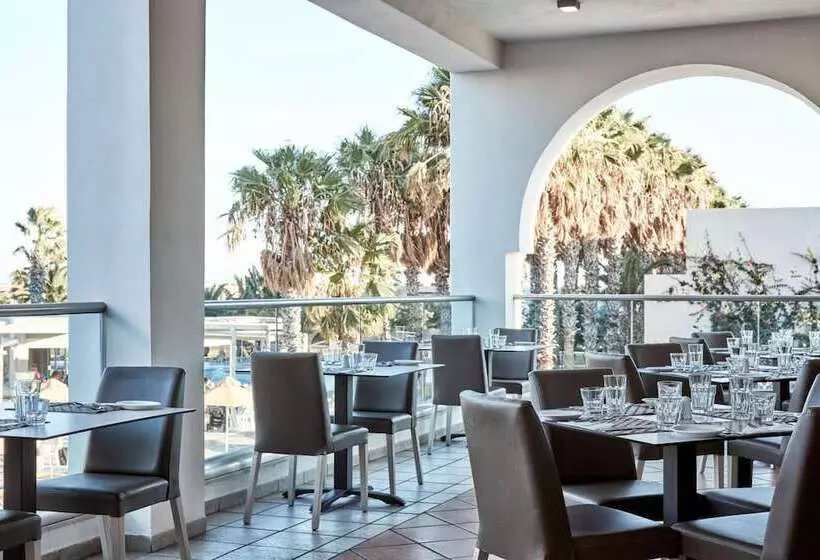 酒店 Porto Bello Beach