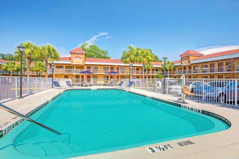 酒店 South Tampa & Suites