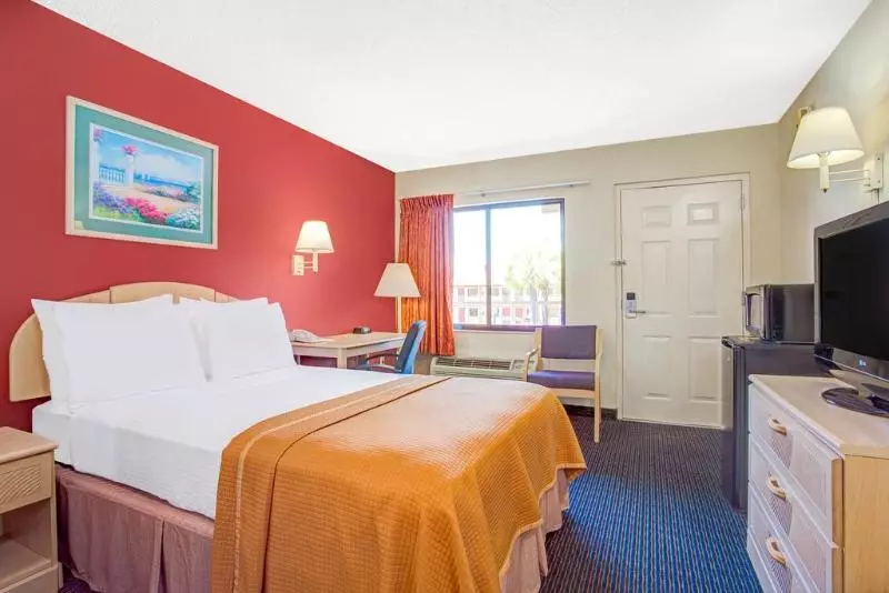 בית מלון כפרי South Tampa & Suites