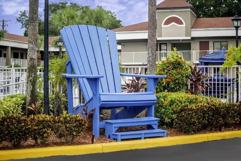 בית מלון כפרי South Tampa & Suites