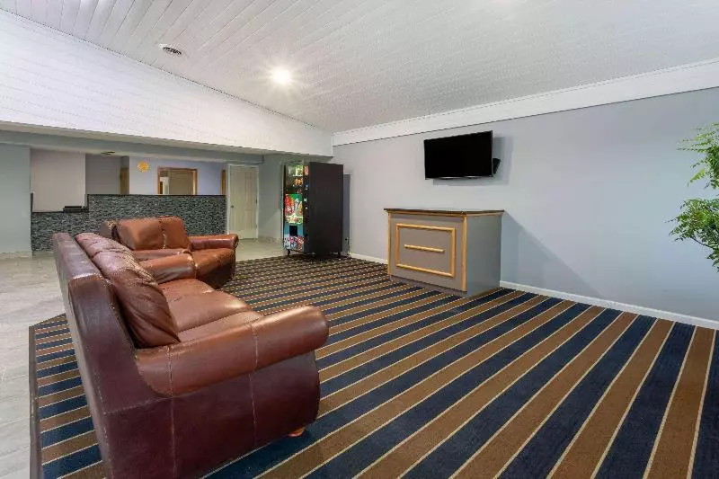 ホテル Super 8 By Wyndham Missouri Valley