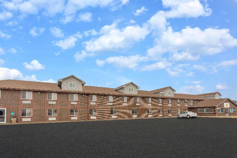 호텔 Super 8 By Wyndham Missouri Valley