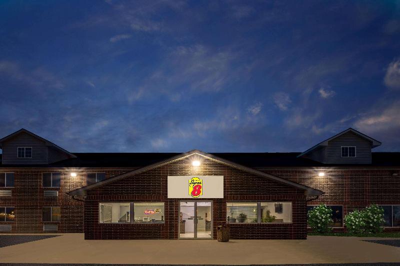 호텔 Super 8 By Wyndham Missouri Valley