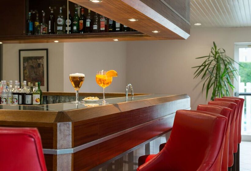 ホテル The Originals City, Hôtel La Belle étape, Brignoles