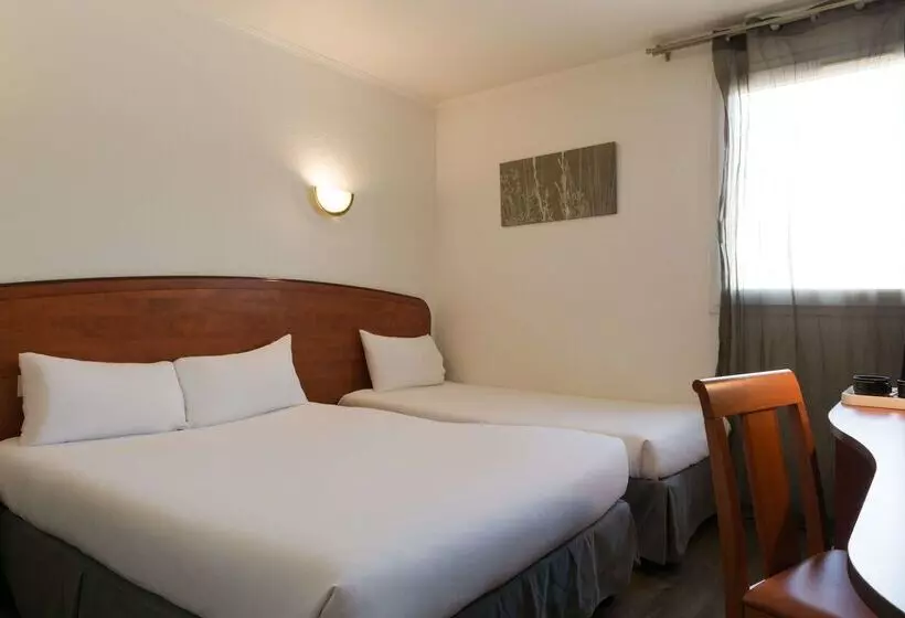 Отель The Originals City, Hôtel La Belle étape, Brignoles