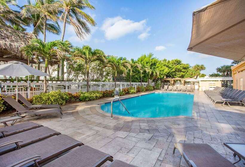 בית מלון כפרי Wyndham Deerfield Beach Resort