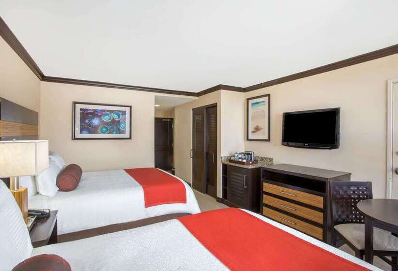 בית מלון כפרי Wyndham Deerfield Beach Resort