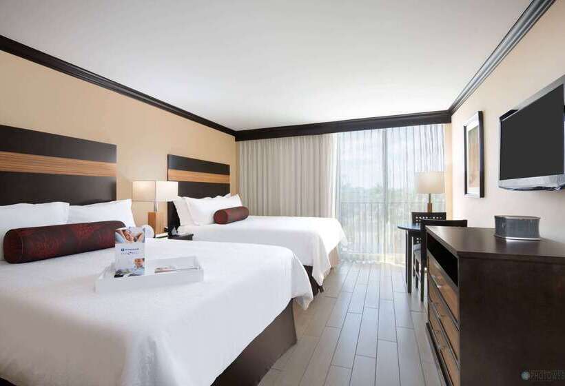 בית מלון כפרי Wyndham Deerfield Beach Resort