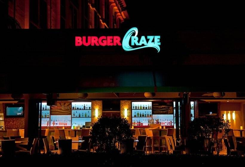 בית מלון כפרי Wyndham Deerfield Beach Resort