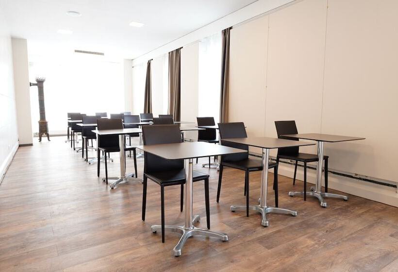 Отель Bayerischer Hof