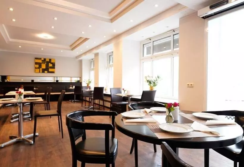 Отель Bayerischer Hof