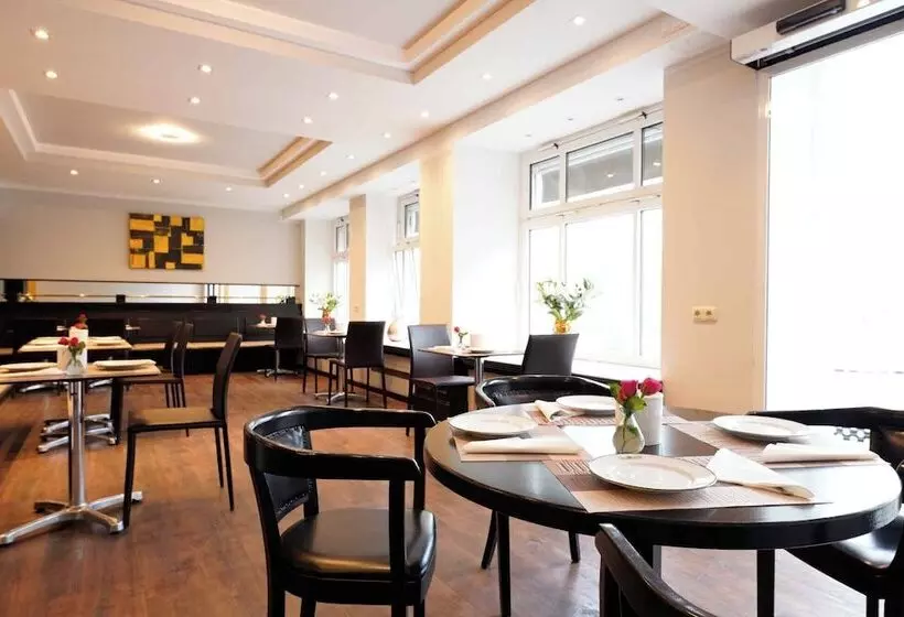 Отель Bayerischer Hof