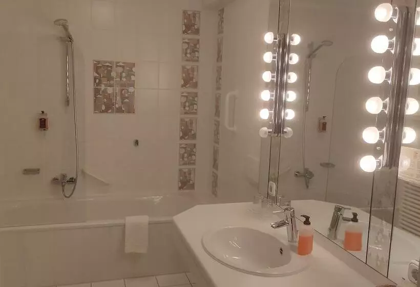 Отель Bayerischer Hof