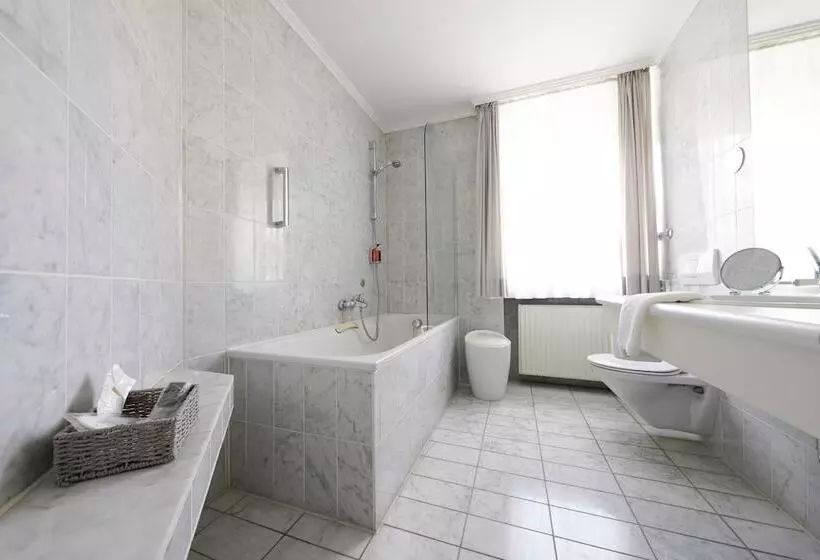 Отель Bayerischer Hof