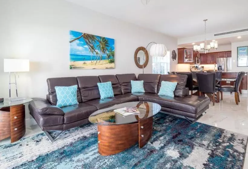 هتل Grandview Condominiums