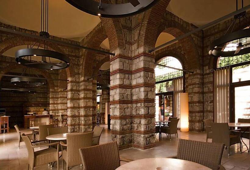 هتل Hillside Beach Club