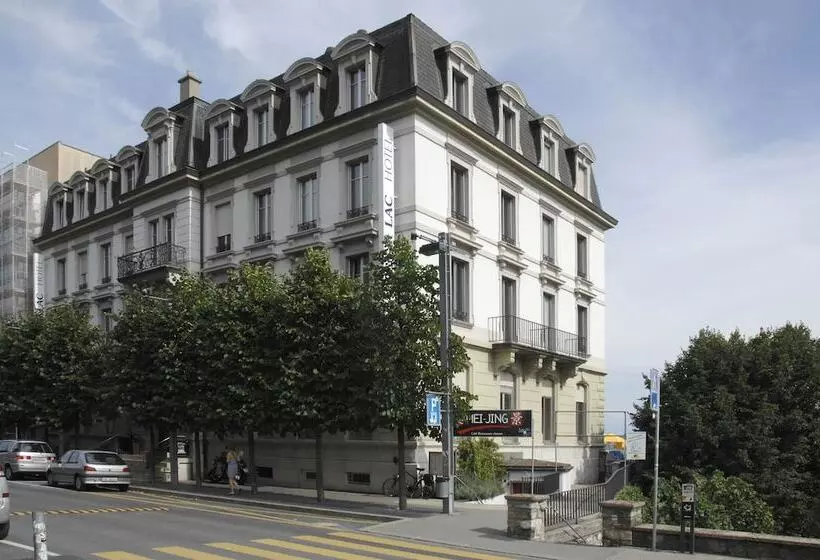 هتل Hôtel Alpes & Lac