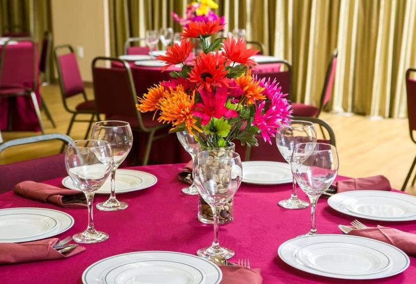 ホテル Maingate Florida